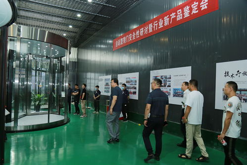 銳澤展箱回縮防夾人兩翼自動旋轉門 以創新科技引領行業安全新標準